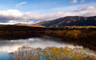 我以为只是“看看澳门六合彩”，后来才明白这一步最危险：别被‘稳赚’冲昏头